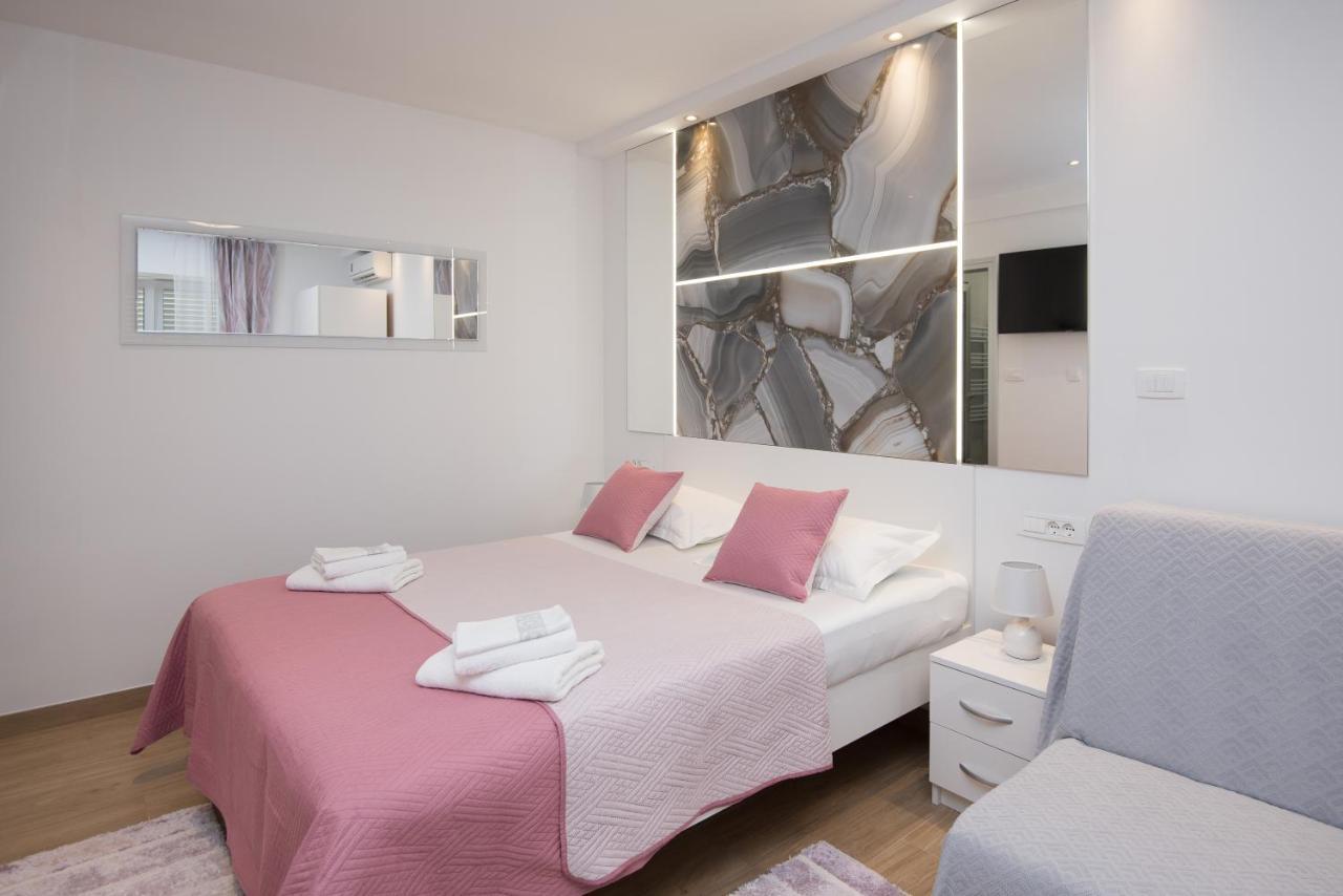 Luxury Studio Apartment Honeymoon Split Luaran gambar