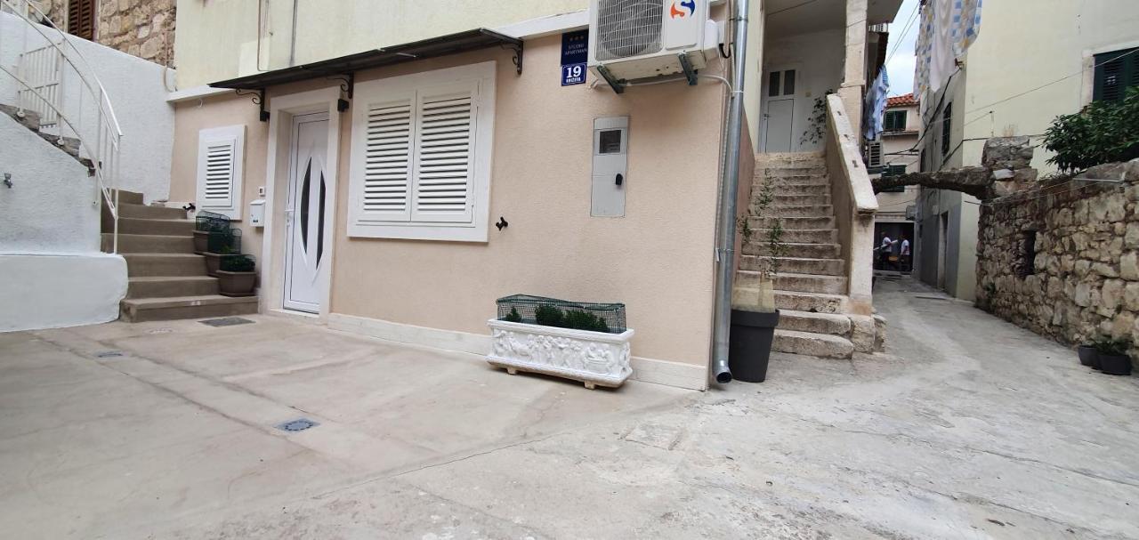 Luxury Studio Apartment Honeymoon Split Luaran gambar